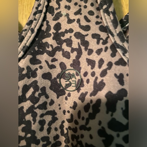 Sage Collective Animal Print Sports Bra & Leggings Set - Picture 6 of 6